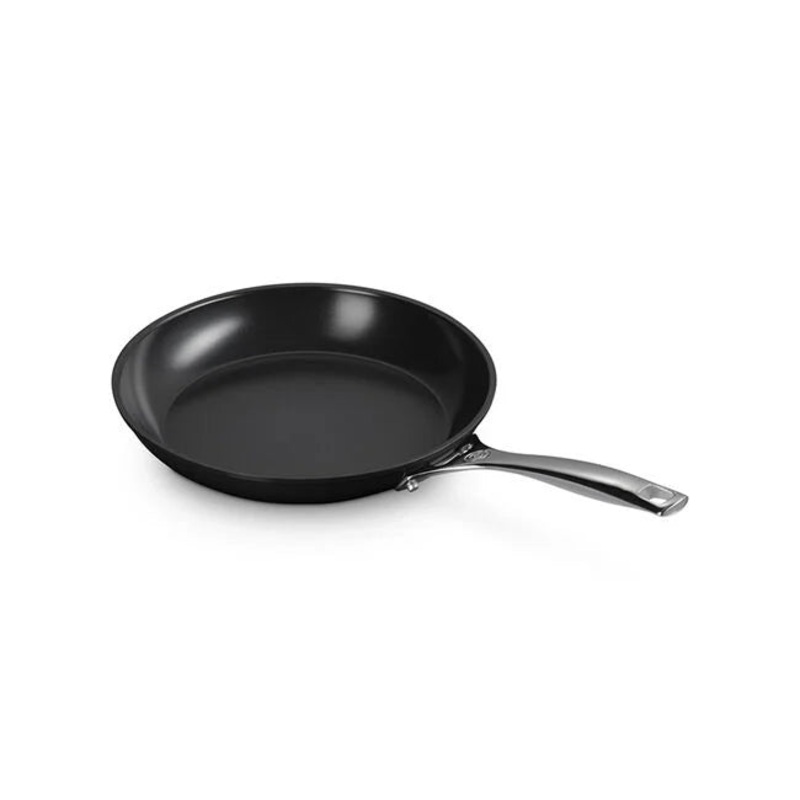 Le Creuset Essential Non-stick Ceramic Fry Pan 10″