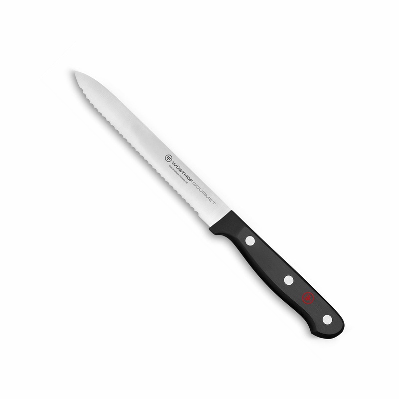 Wusthof Gourmet – 5″ Serrated Utility Knife