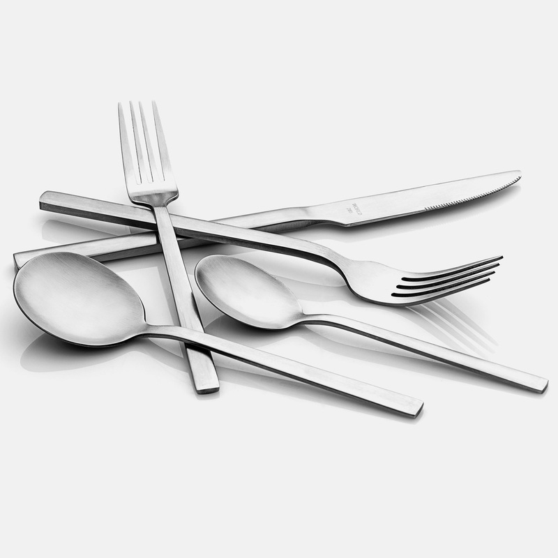 World Tableware 663 001 Elexa Satin 6 1/8″ 18/0 Stainless Steel Heavy Weight Teaspoon – 12/Pack