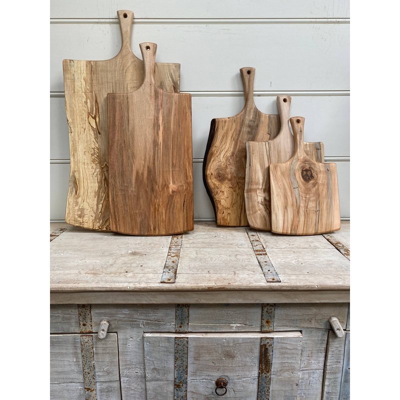 Peterman’s 15″ AMBROSIA MAPLE SERVING BOARD W/ HANDLE