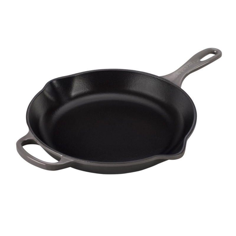 Le Creuset 10.25″ Signature Skillet – Oyster