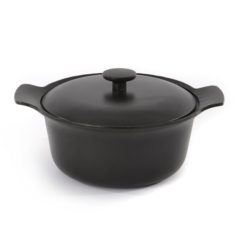 BergHOFF Ron 10″ Cast Iron Dutch Oven 4.4Qt., Black