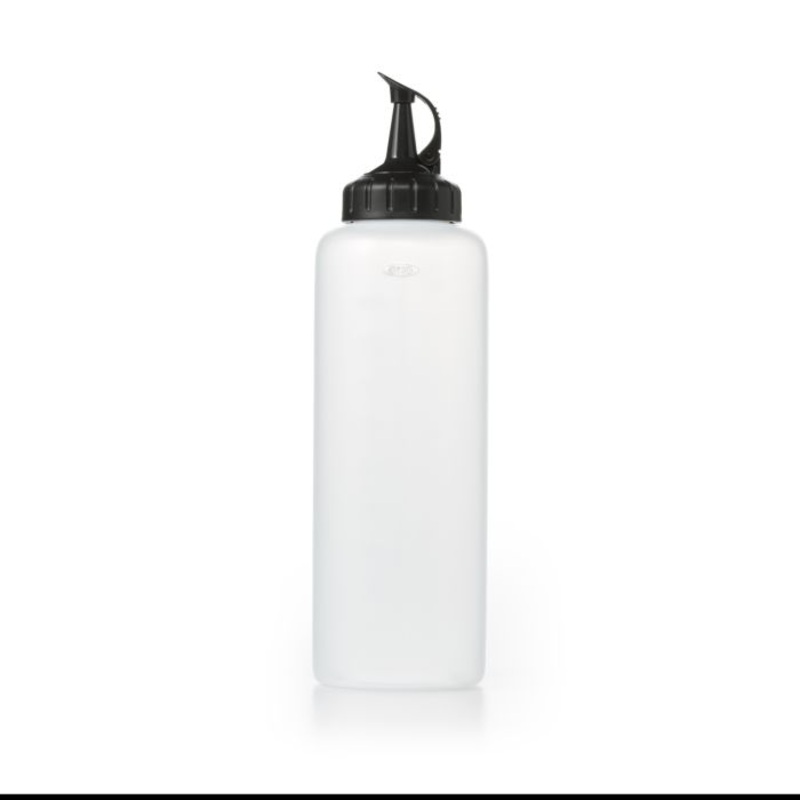 OXO Good Grips Chef’s Squeeze Bottle – 16 oz.