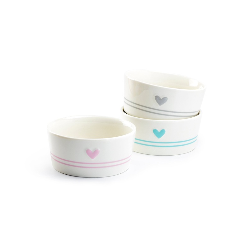 4.88″ Raised Heart Ceramic Pet Bowl