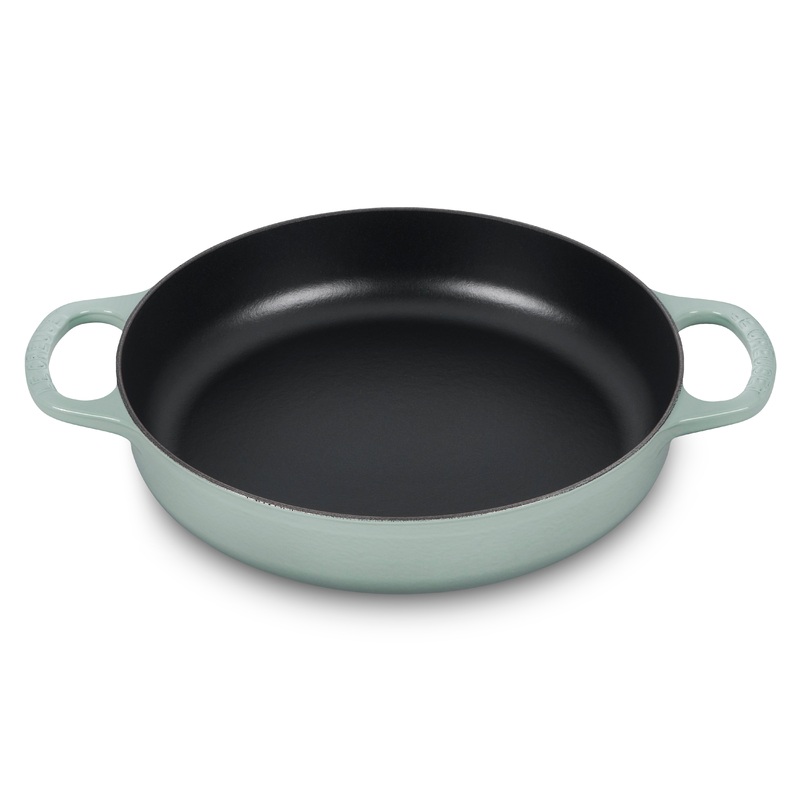 Le Creuset Signature Cast Iron 11″ Sea Salt Everyday Pan