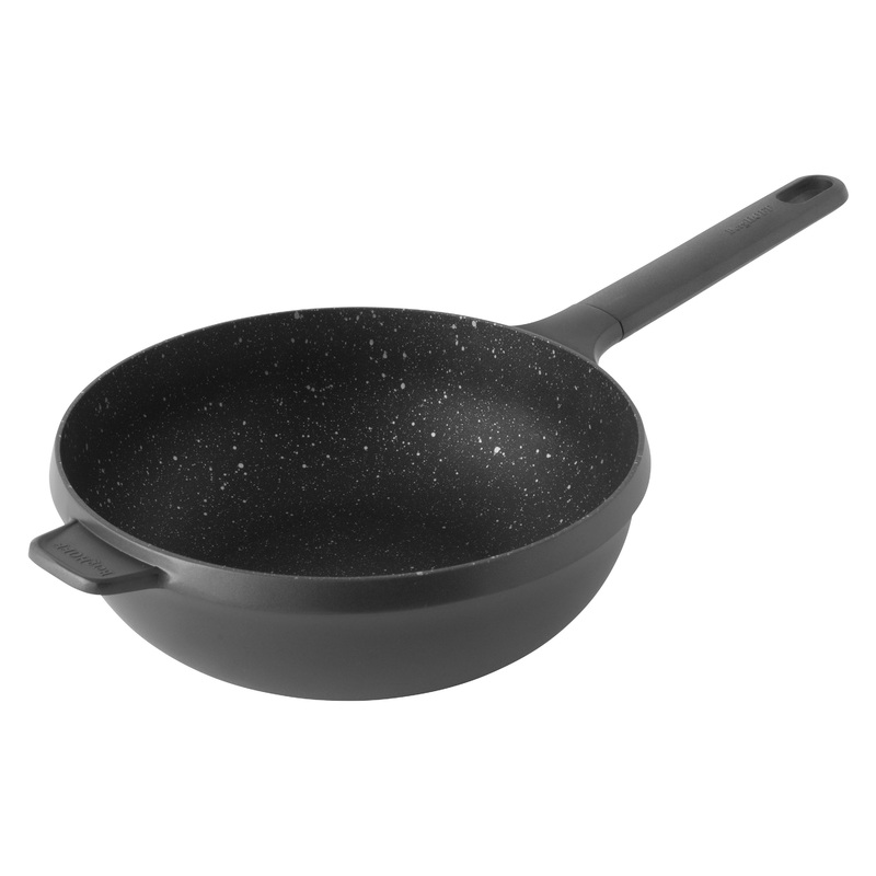 BergHOFF GEM 11″ Non-stick Stir Fry Pan 4.1Qt., Black