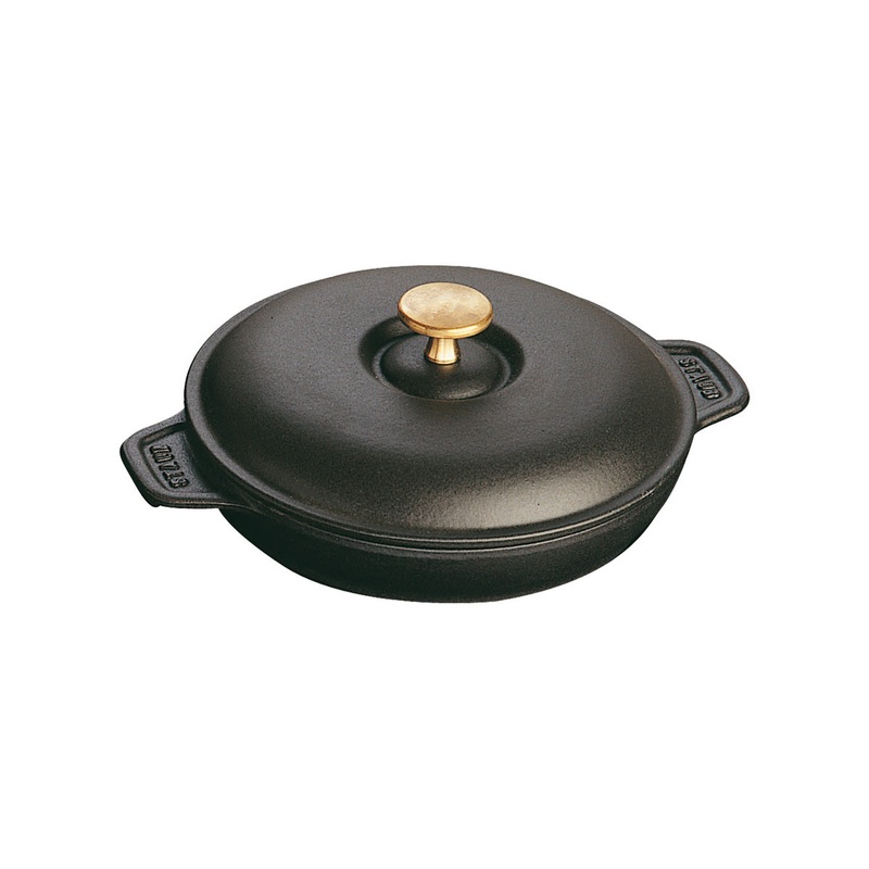 Staub Round Plate w/Lid – 7 7/8″ – 3/4 Qt. – Black Matte