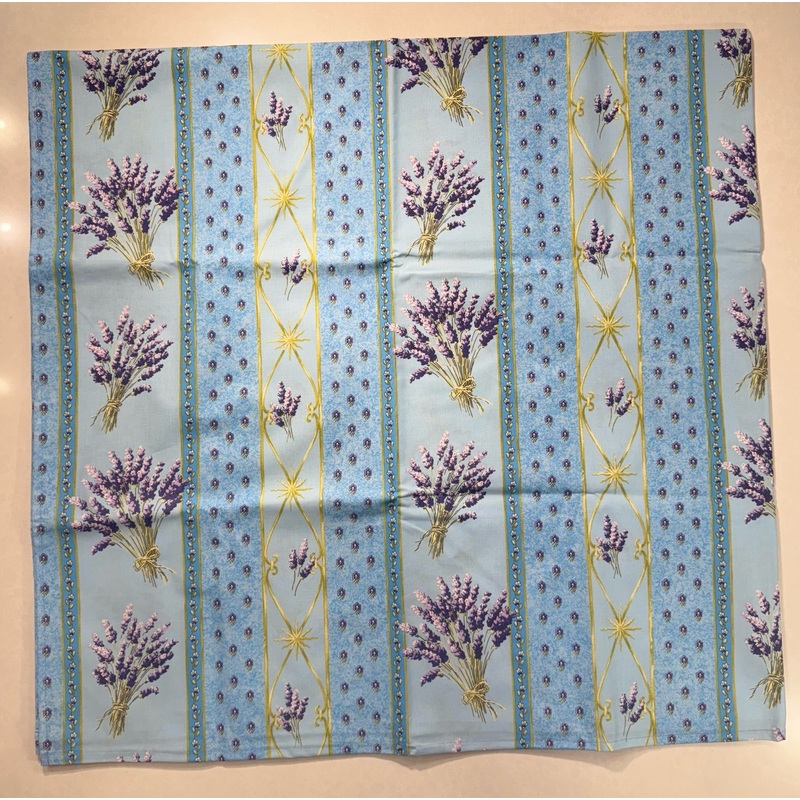 Le Cluny- Provence Lavender Blue Tablecloth (58″ Square)