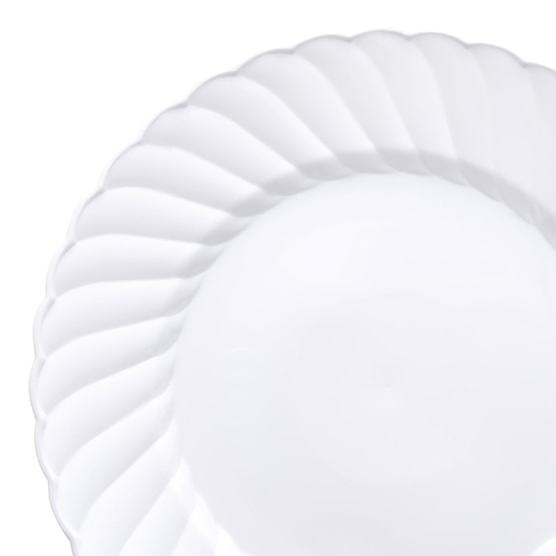 White Flair Plastic Pastry Plates (6″)