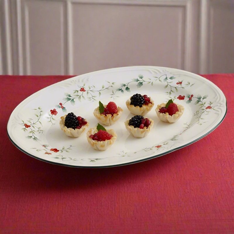 Winterberry Oval Platter