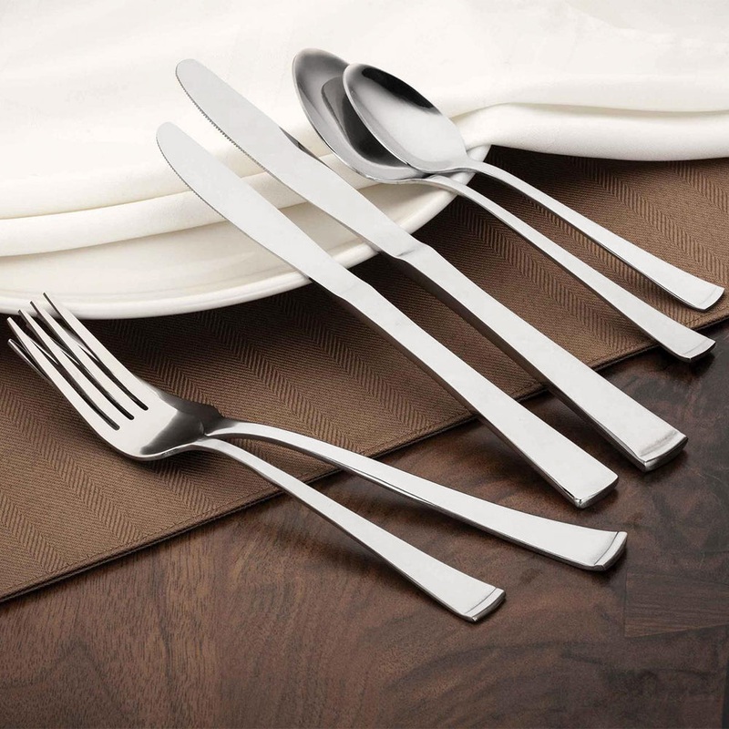 Walco 8206 Sonnet 6 3/16″ 18/0 Stainless Steel Heavy Weight Salad Fork – 12/Pack