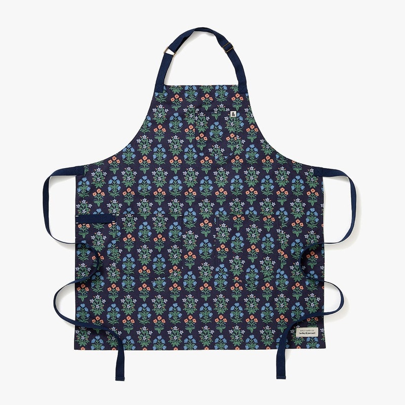 Hedley & Bennett Essential Apron – Rifle Mughal Rose