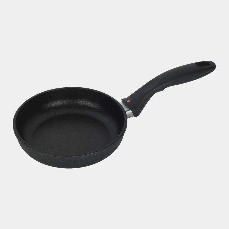 Swiss Diamond – XD Nonstick Fry Pan – INDUCTION