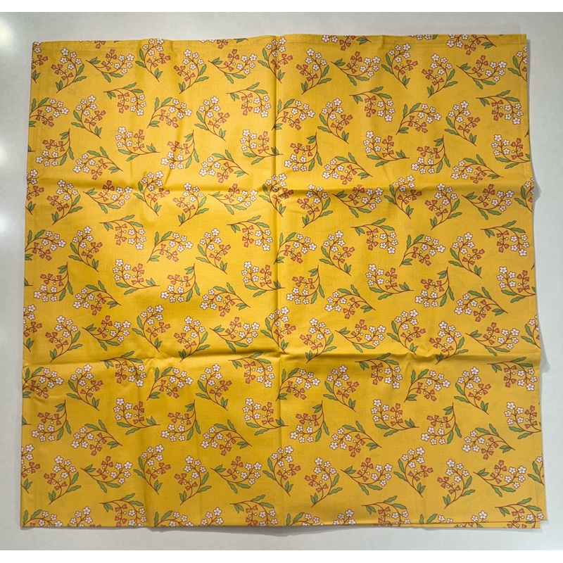 Le Cluny- Provence Petite Fleur Yellow Tablecloth (58″ Square)