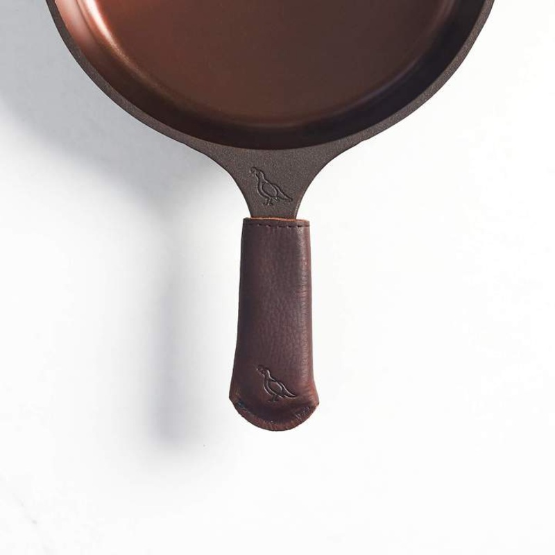 Smithey – LEATHER SKILLET SLEEVE